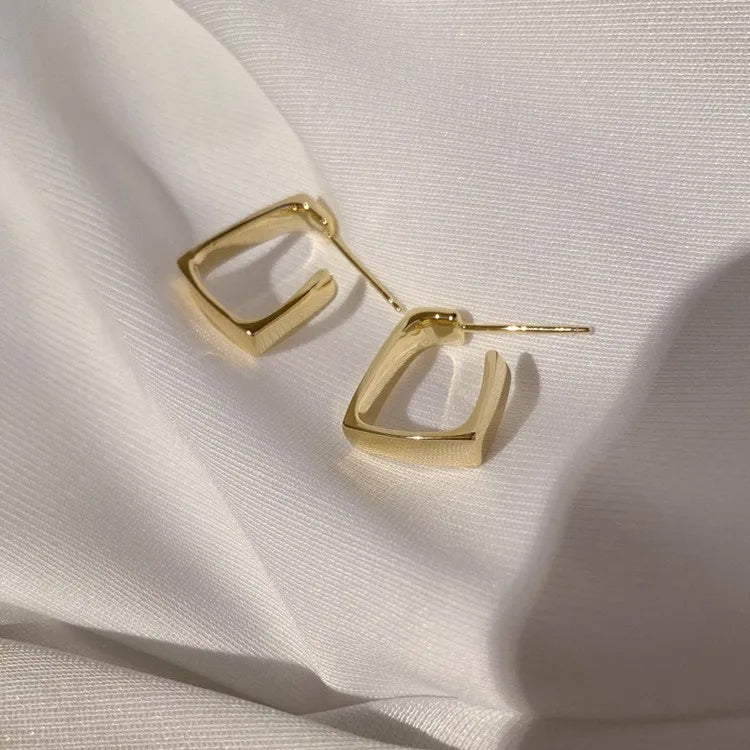 ANNAYA Gold-Plated Geometric Hoop Earrings