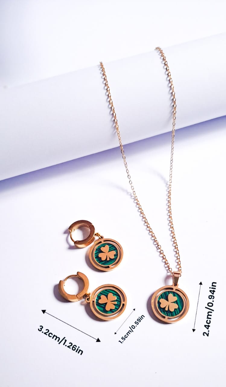 ANNAYA Clover Leaf Necklace & Hoop Earrings – Green & Gold Enamel Jewelry