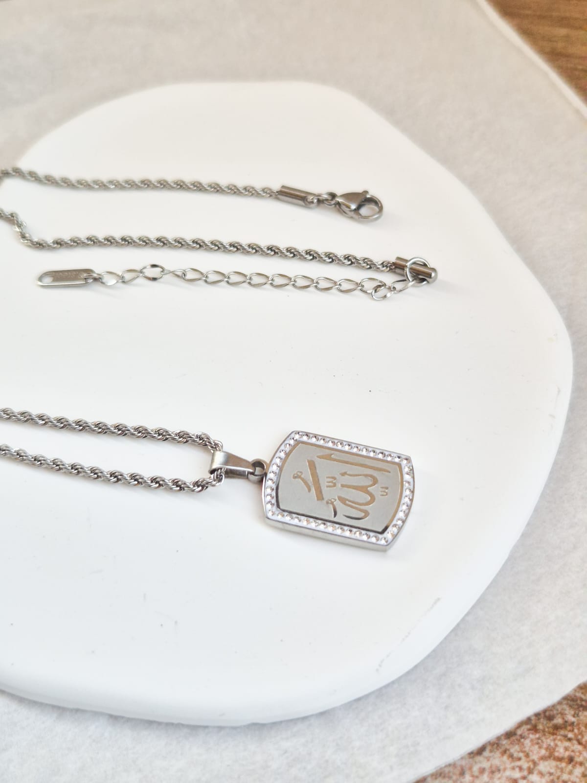 ANNAYA Silver Allah Name Pendant Necklace – Islamic Jewelry for Men & Women