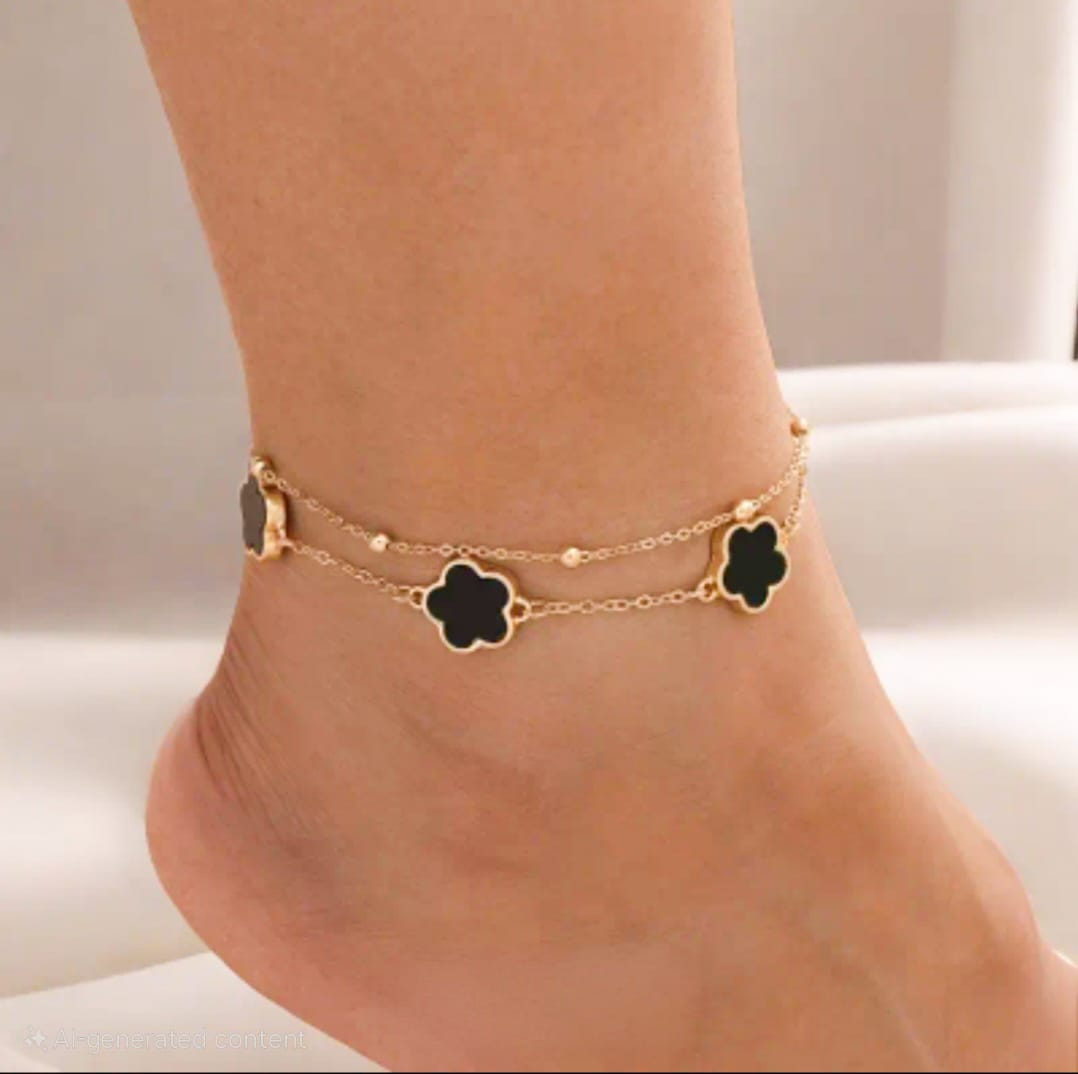 ANNAYA Gold-Plated Black Clover Anklet